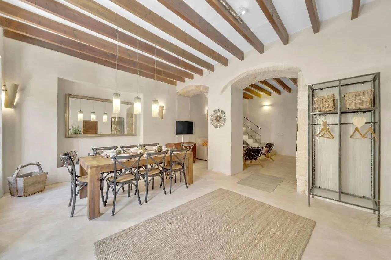 Charmantes Und Modernes Stadthaus Casa Corazon Santanyi Spain