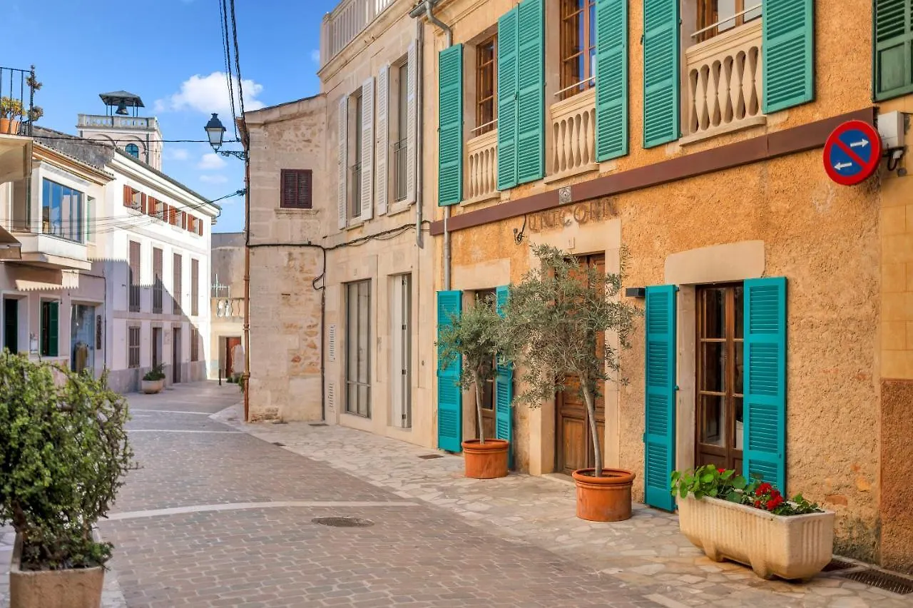 Apartment Charmantes Und Modernes Stadthaus Casa Corazon Santanyi Spain